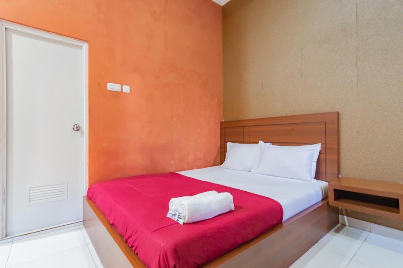 Hotel Markoni Pamanukan Mitra Reddoorz Pamanukan Hilir Экстерьер фото